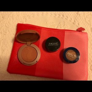 ❤️❤️5/$25 ❤️❤️❤️ Small cosmetic bag